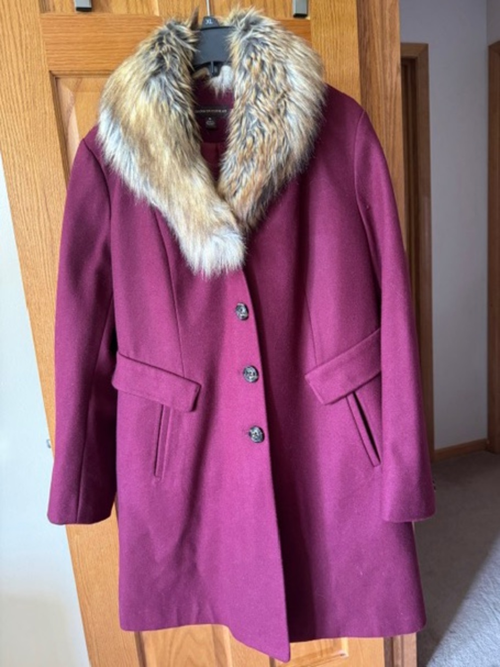 Dana Buchman Burgundy Coat with Faux Fur detachable collar, sz XL